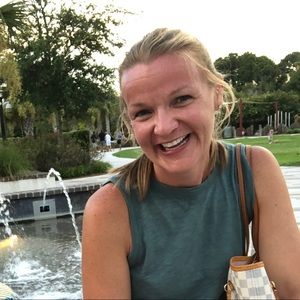 Meet your Posher, Rebecca